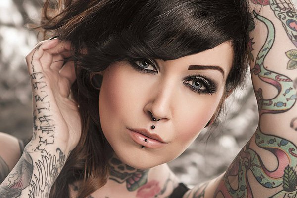 Пірсинг обличчя