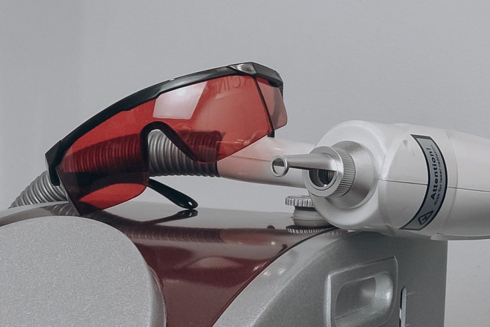 Видалення перманентного макіяжу макіяжу у Львові