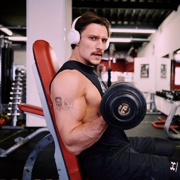 Тату Тараса Цимбалюка