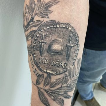 Тату-ескіз монета