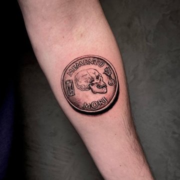 Тату-эскиз монета