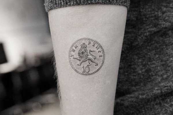 Тату-ескіз монета