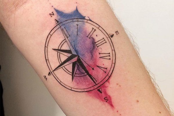тату-эскиз компас