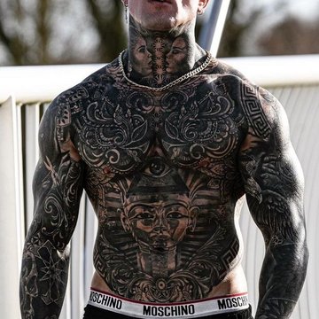 Тату на все тіло