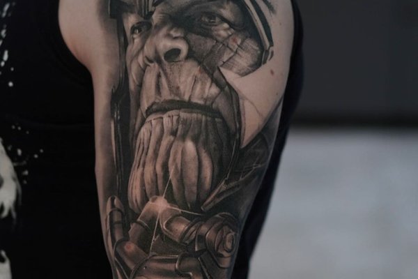 Тату в стилі Марвел