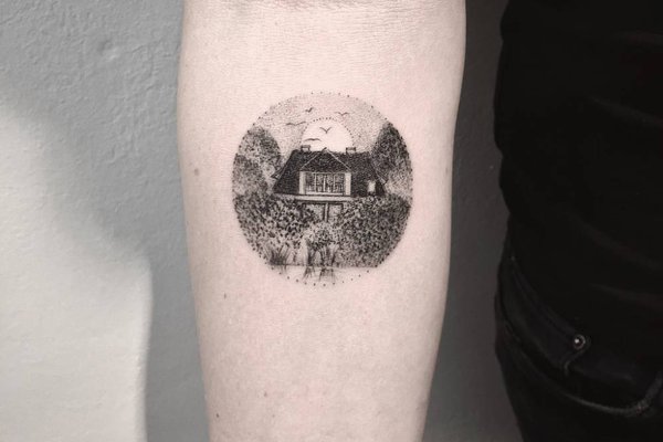 Тату-эскиз дом
