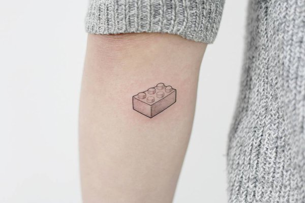 Тату-ескіз Лего