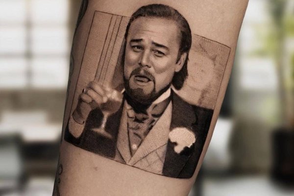 Тату с мемами