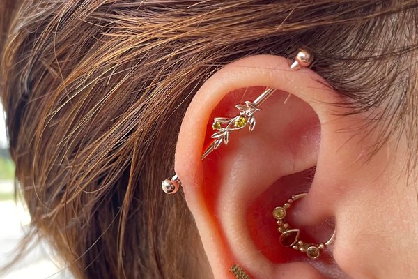 Пірсинг індастріал