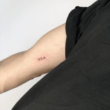 Тату з цифрами