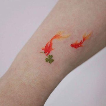 Тату ескізи золота рибка
