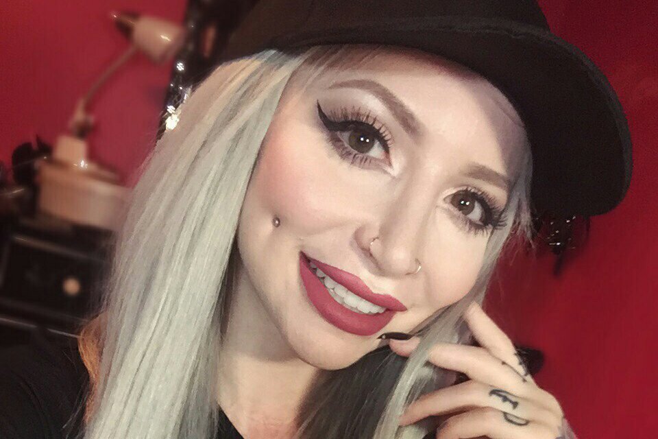 Пірсинг щік