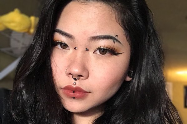 Пірсинг брови