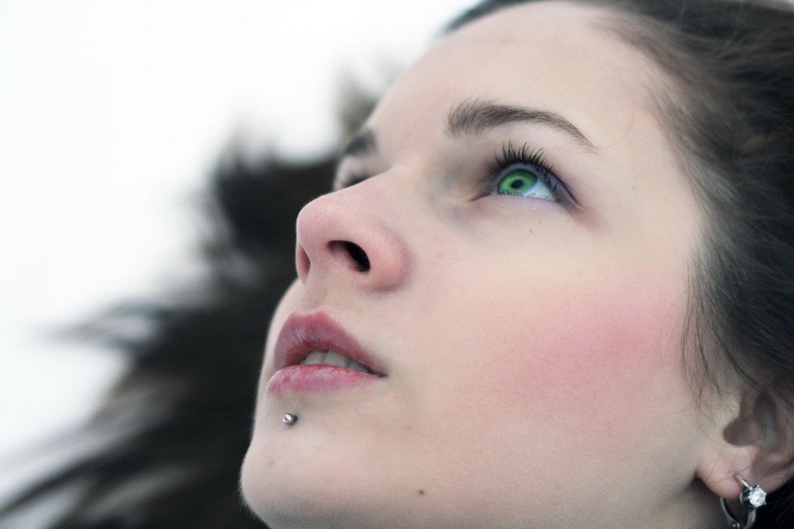 Пірсинг нижньої губи