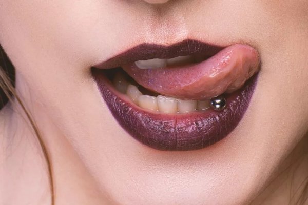 Пірсинг язика