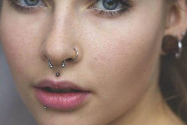 Пірсинг губ