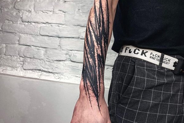 Мужские тату на плече