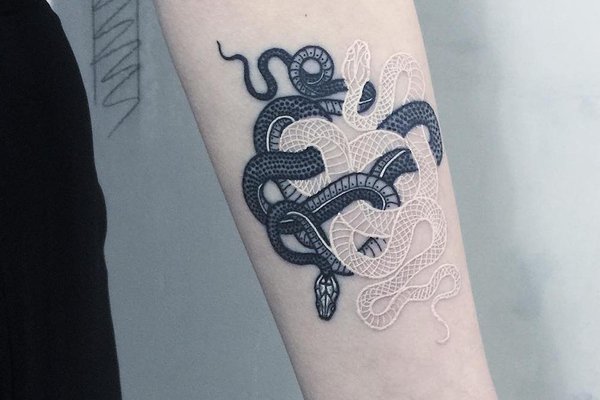 Белые татуировки