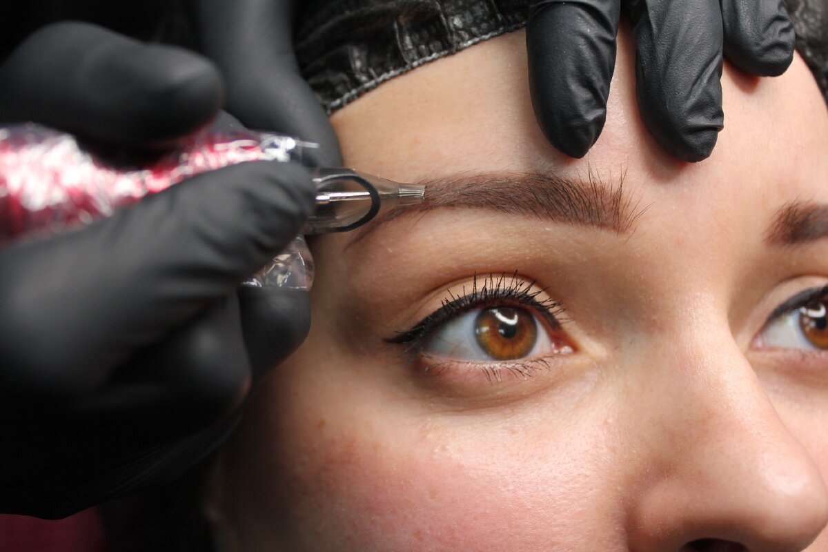 Відмінність перманентного макіяжу від татуажу брів