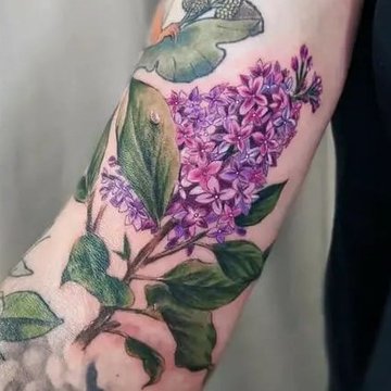 тату с сиренью