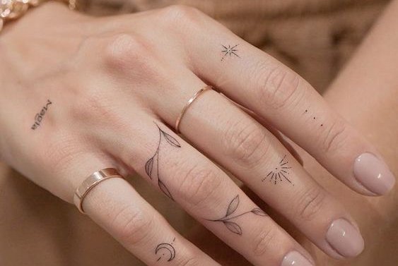 Тату на пальці жіночі