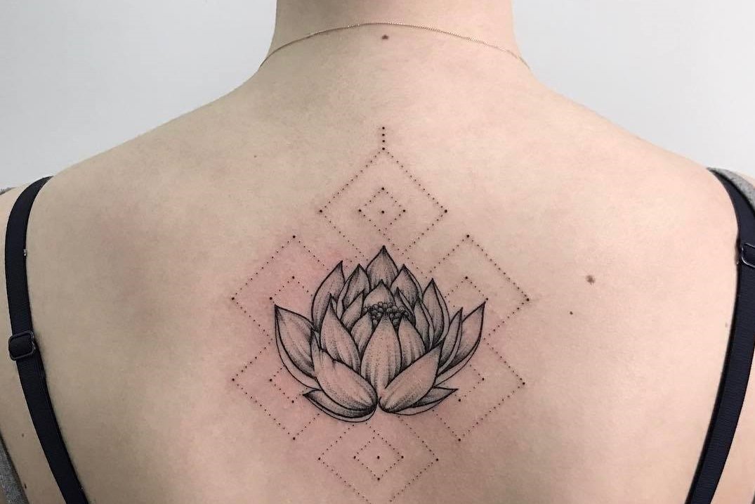 Тату ескізи лотос