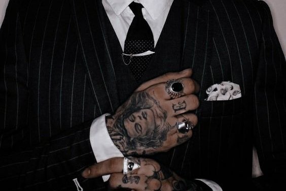 тату на кисть мужские