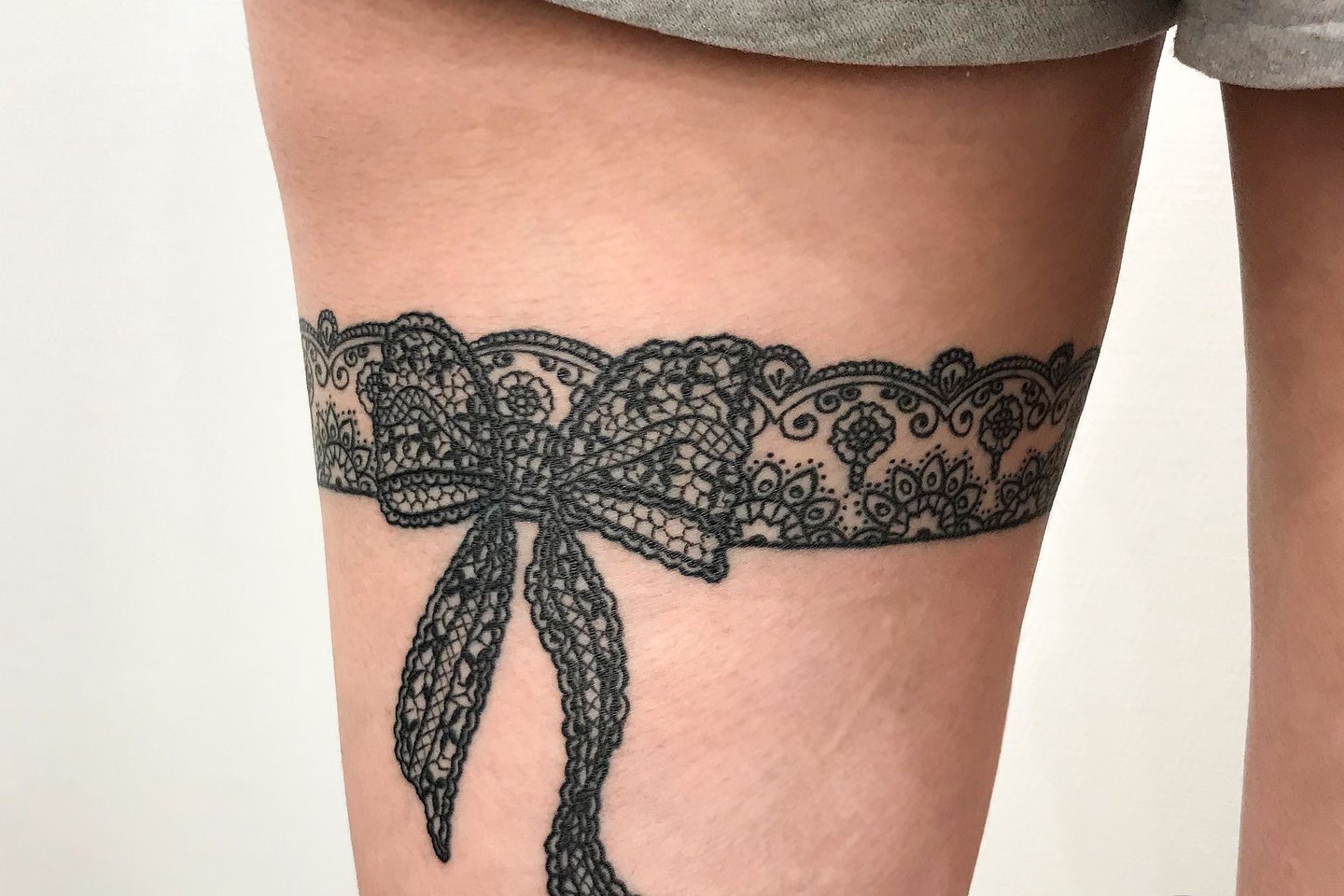 Тату-ескізи "Підв'язок"