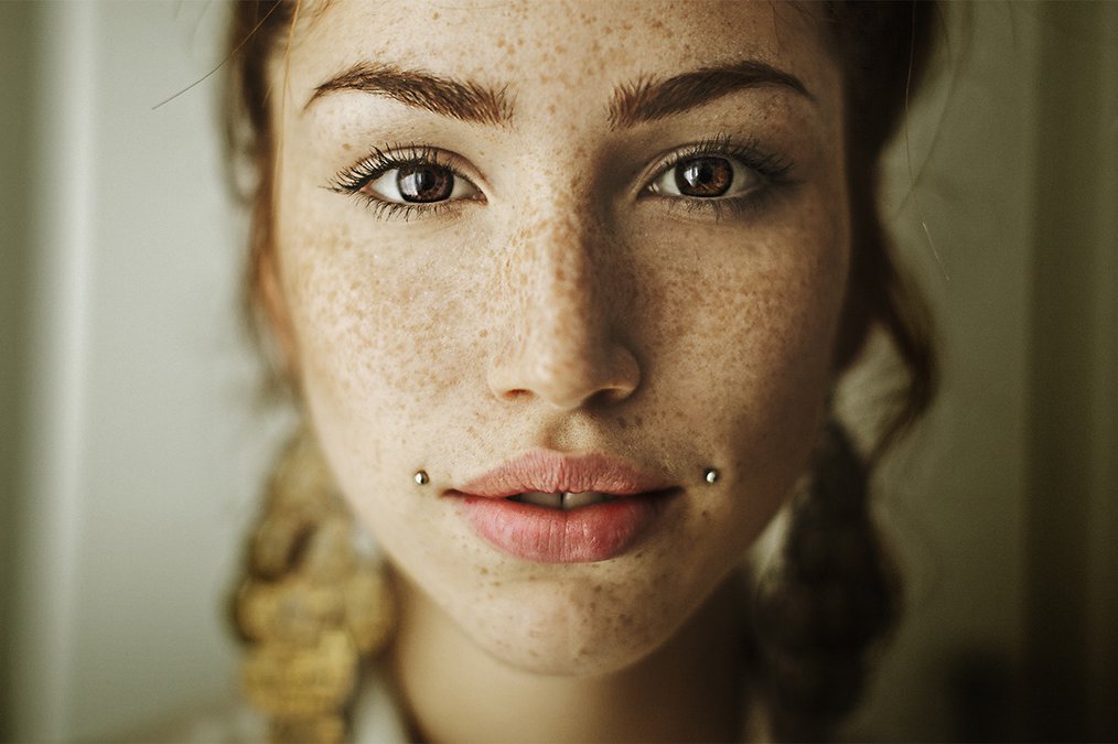 Пірсинг щік