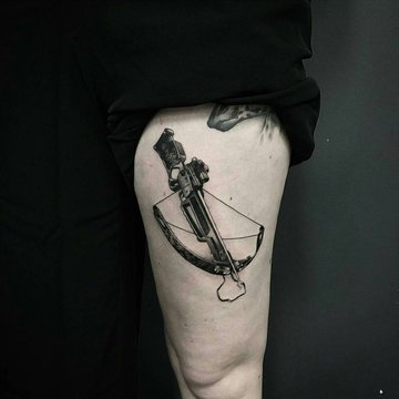 Тату-эскиз арбалет