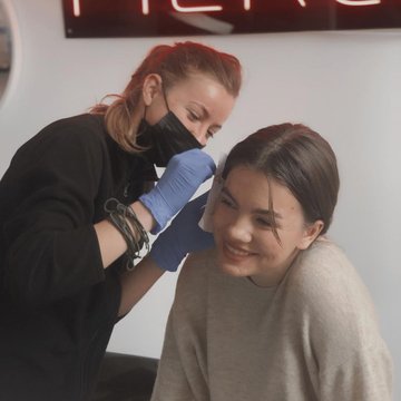 Training in Piercing in Kiev