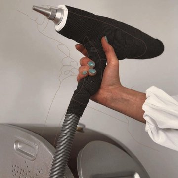 Laser permanent make-up removal in Kiev