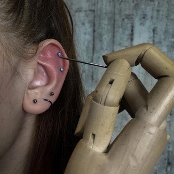 Training in Piercing in Kiev