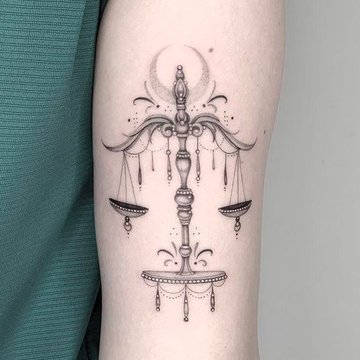 тату знак Зодиака Весы