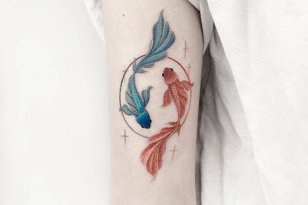 Тату ескізи золота рибка